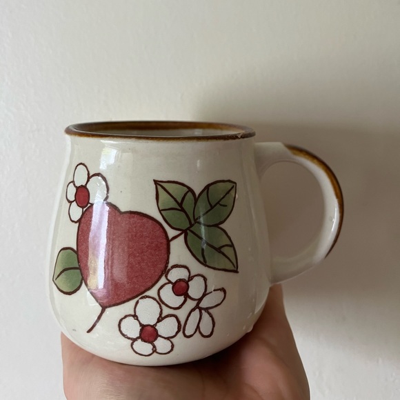 COPY - Vintage ceramic mugs (set of 2) - Picture 1 of 5